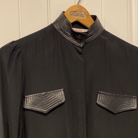 Vintage black silk and leather blouse - Picture 6 of 6